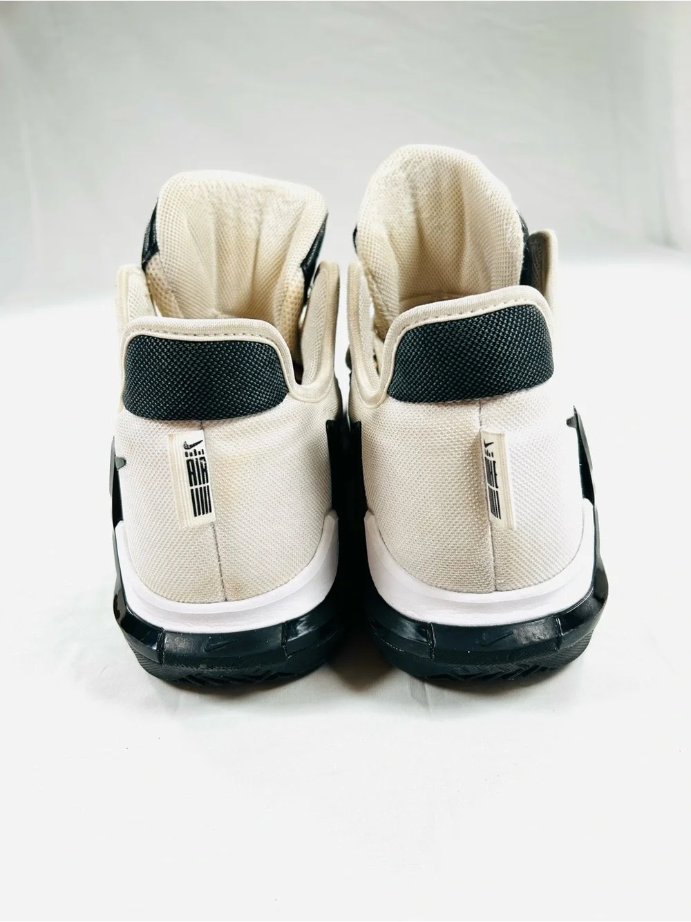 Nike LeBron Witness 6 TB Basketball Sneakers
